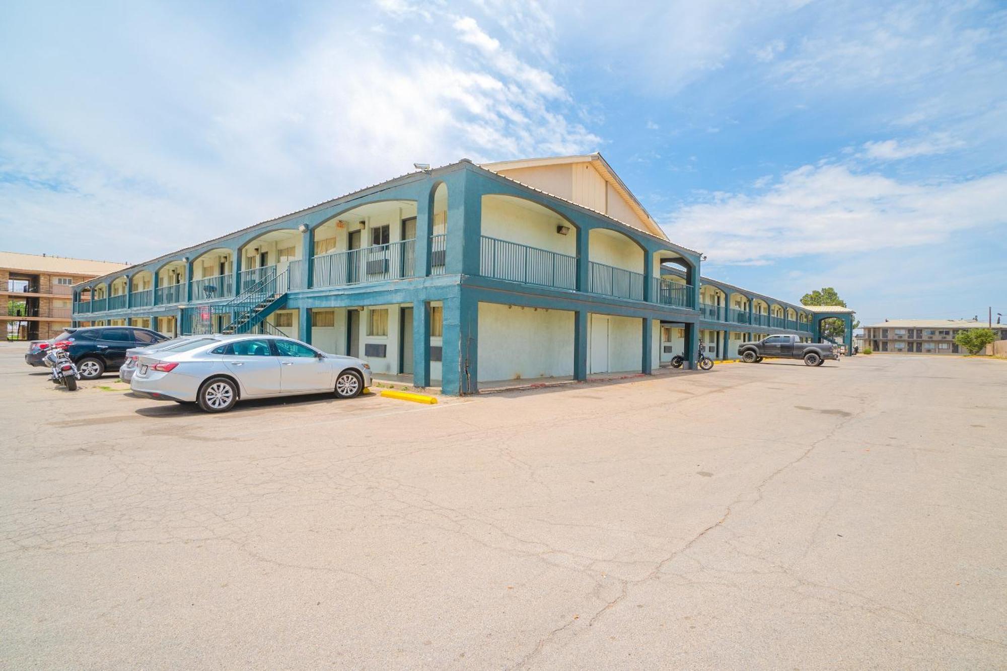 Oyo 2* Midland